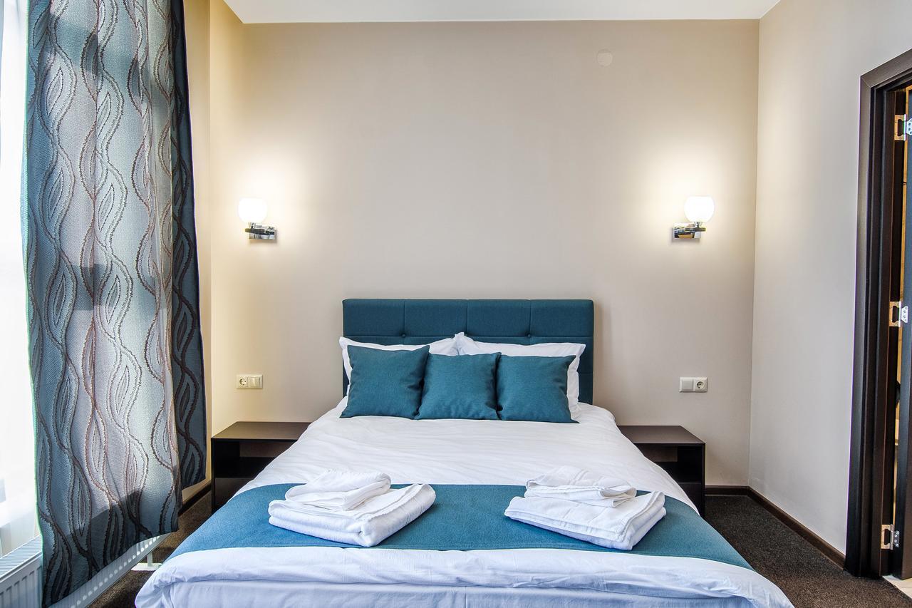 Park-Hotel Yambol Eksteriør bilde